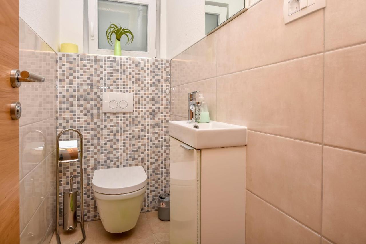 Apartments Jelena Рогозниця Екстер'єр фото